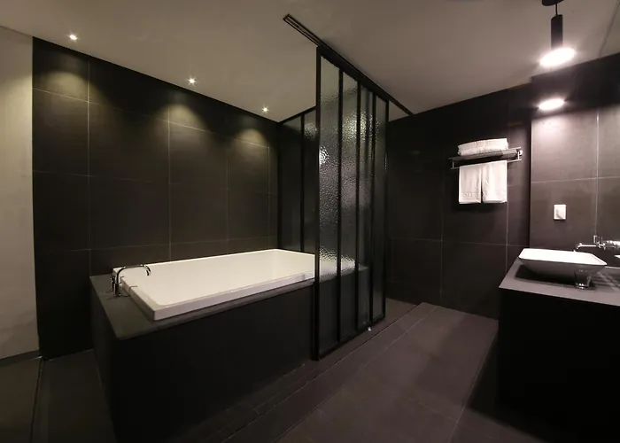 Hotel Yeoubi *