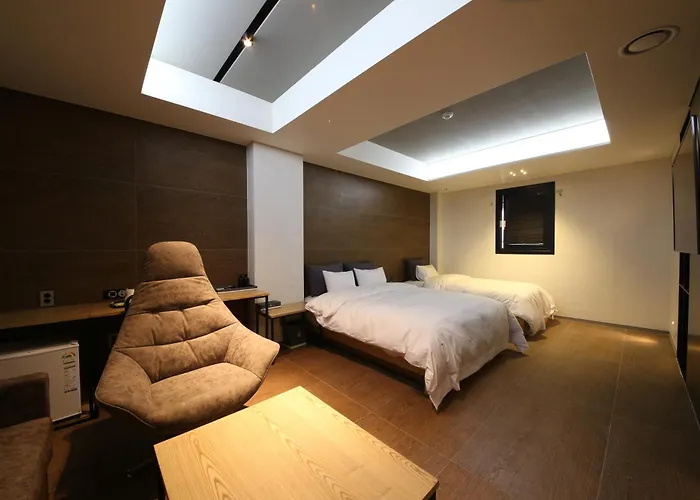 Hotel Yeoubi *